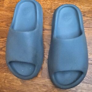 Adidas Yeezy Slides Blue